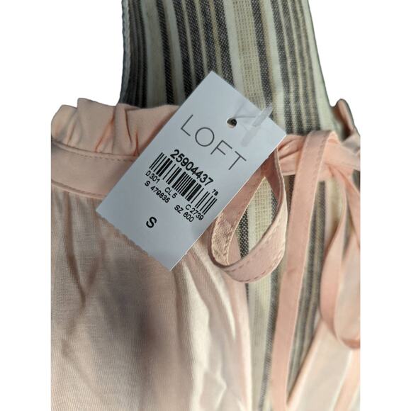NWT LOFT Light peach  sleeveless blouse - Picture 2 of 5